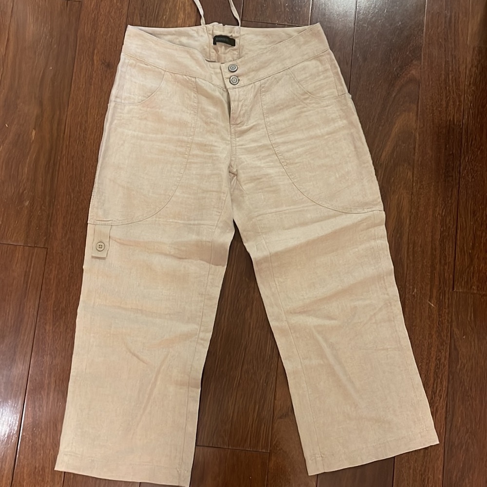 Light beige linen capri pants